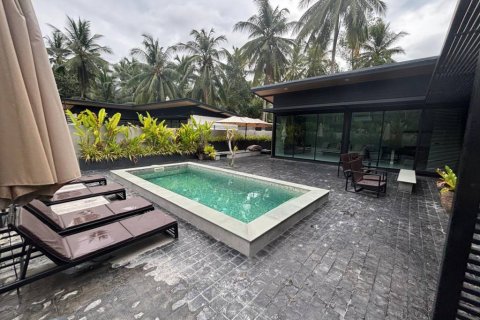 Chalet de 3 dormitorios en Surat Thani, Tailandia № 132669 - foto 2