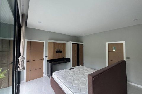 Chalet de 3 dormitorios en Surat Thani, Tailandia № 132669 - foto 7