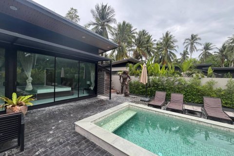 Chalet de 3 dormitorios en Surat Thani, Tailandia № 132669 - foto 10
