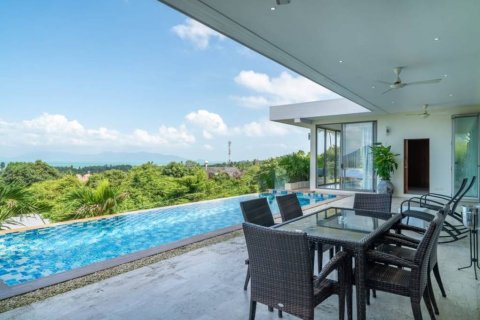 Villa in Surat Thani, Thailand 4 Schlafzimmer № 132671 - Foto 3