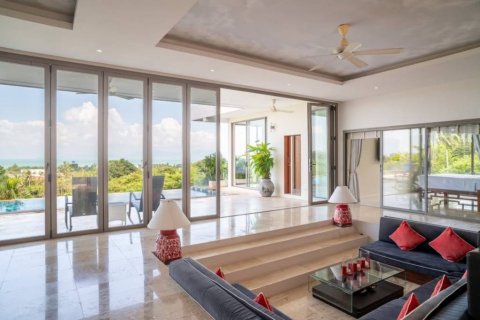 Villa in Surat Thani, Thailand 4 Schlafzimmer № 132671 - Foto 7