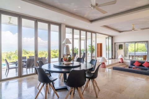 Villa in Surat Thani, Thailand 4 Schlafzimmer № 132671 - Foto 9