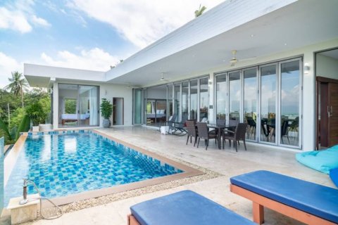 Villa in Surat Thani, Thailand 4 Schlafzimmer № 132671 - Foto 4