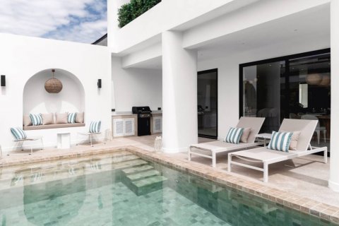 Chalet de 3 dormitorios en Phuket, Tailandia № 132673 - foto 2