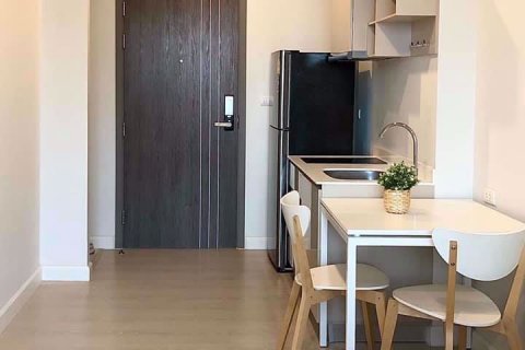 Eigentumswohnung in Huai Khwang, Bangkok, Thailand, 1 Schlafzimmer № 76219 - Foto 2