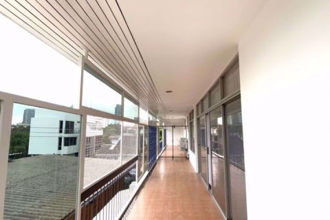 Condominio de 4 dormitorios en Watthana, Bangkok, Tailandia № 76221 - foto 17