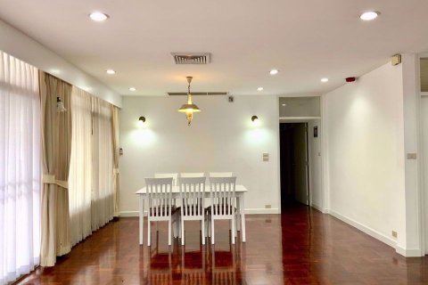 Condominio de 4 dormitorios en Watthana, Bangkok, Tailandia № 76221 - foto 4