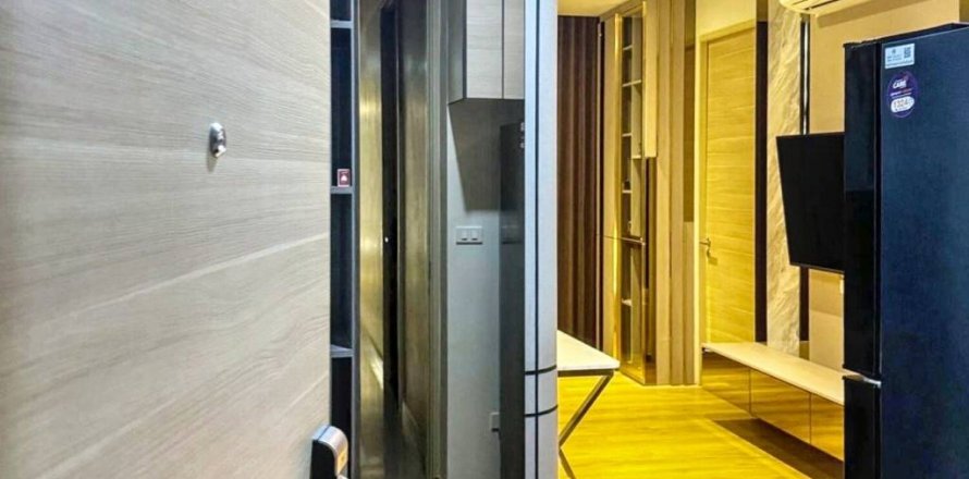 Condominio de 2 dormitorios en Khlong Toei, Bangkok, Tailandia № 125891