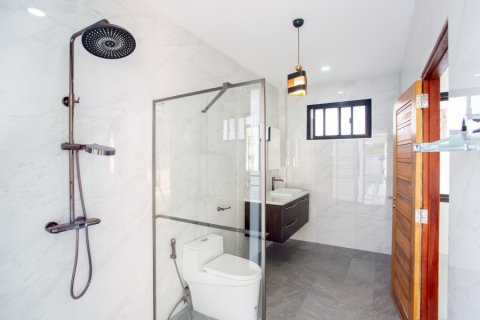 Casa de 3 dormitorios en Hua Hin, Tailandia № 126028 - foto 12