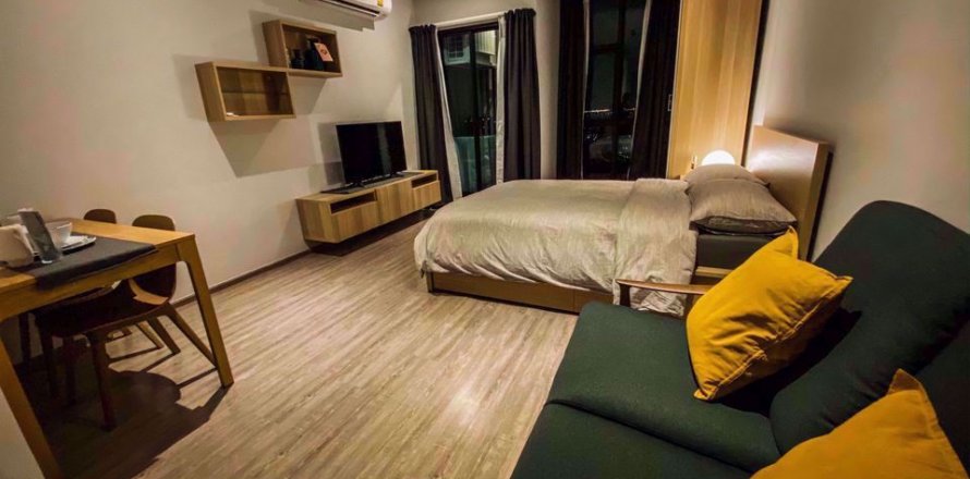 Estudio en el condominio en Bangkok, Tailandia en RHYTHM EKKAMAI ESTATE  № 77531