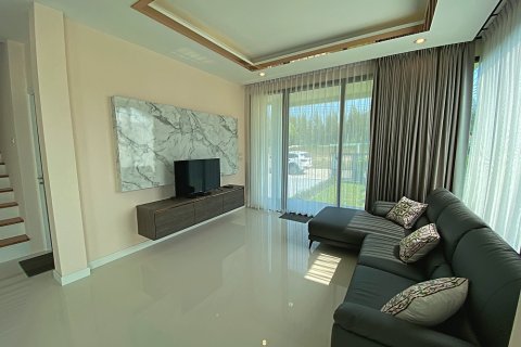 Casa de 3 dormitorios en Hua Hin, Tailandia № 125360 - foto 10