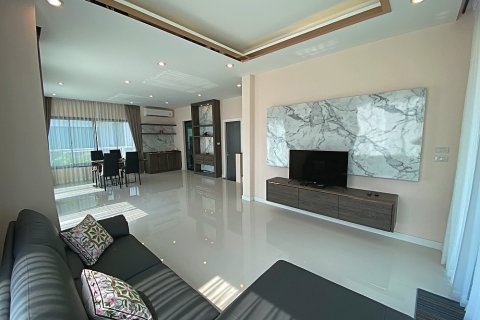 Casa de 3 dormitorios en Hua Hin, Tailandia № 125360 - foto 11