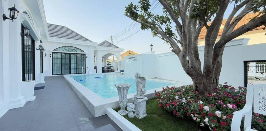Chalet de 4 dormitorios en Pattaya, Tailandia № 125960