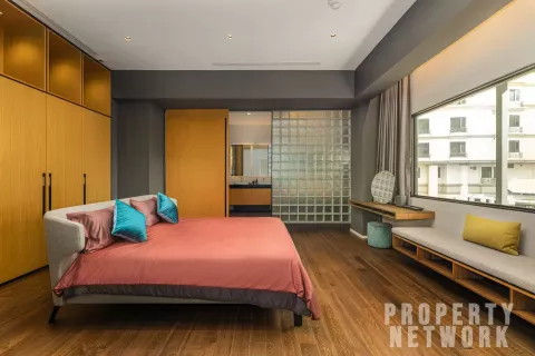 Condominio de 4 dormitorios en Khlong Toei, Bangkok, Tailandia № 124040 - foto 23