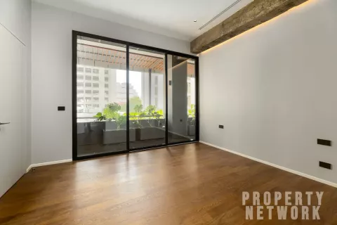 Condominio de 4 dormitorios en Khlong Toei, Bangkok, Tailandia № 124040 - foto 27