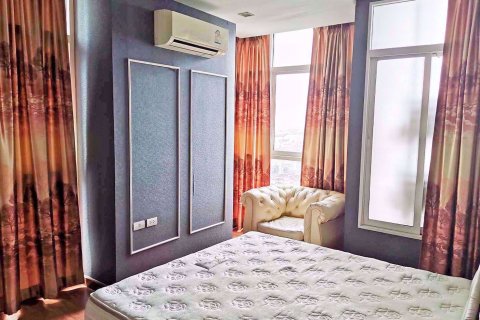 Condominio de 2 dormitorios en Bang Na, Bangkok, Tailandia № 76399 - foto 4