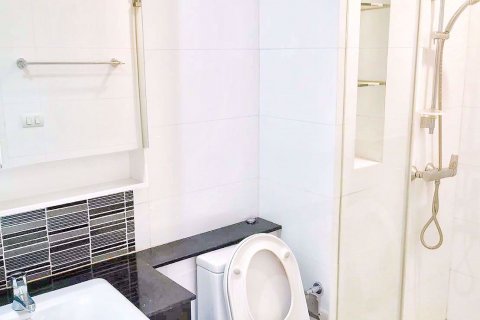 Condominio de 2 dormitorios en Bang Na, Bangkok, Tailandia № 76399 - foto 6