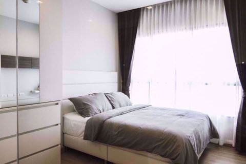 Condominio de 1 dormitorio en Khlong San, Bangkok, Tailandia № 76401 - foto 4