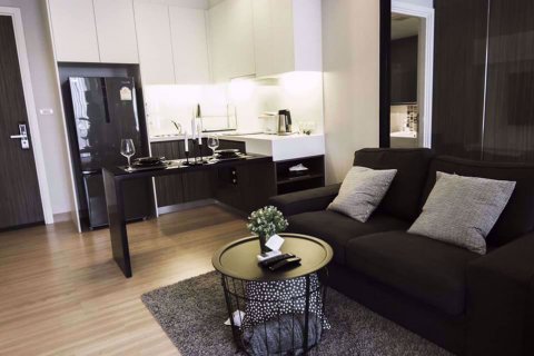 Condominio de 1 dormitorio en Khlong San, Bangkok, Tailandia № 76401 - foto 3