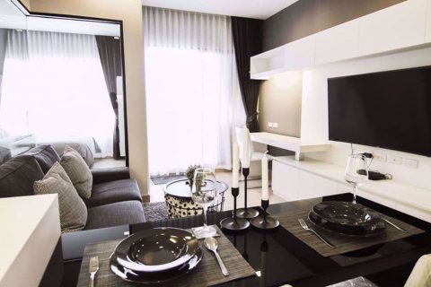 Condo in Khlong San, Bangkok, Thailand, 1 bedroom  № 76401