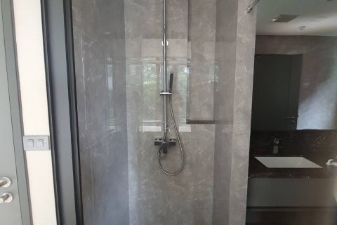 Condominio de 2 dormitorios en Bangkok, Tailandia № 83004 - foto 12