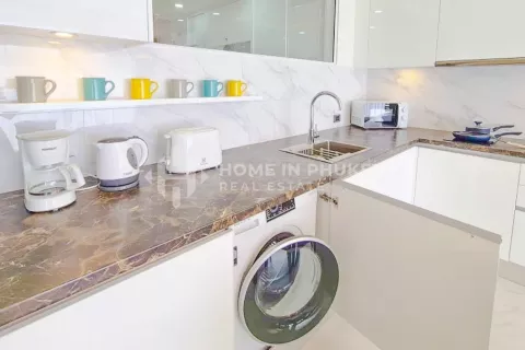 Condominio de 2 dormitorios en Nai Harn Beach, Tailandia № 131085 - foto 5