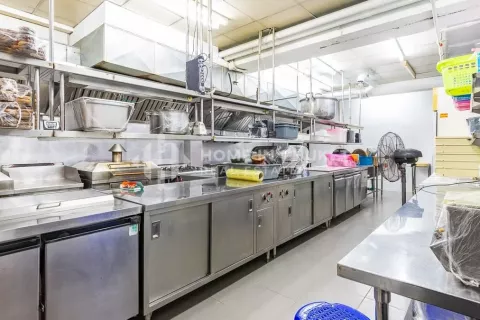 Коммерческая недвижимость в Кате, Таиланд 319м2 № 131083 - фото 12