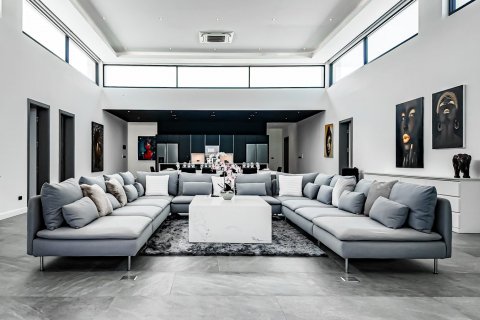 Casa de 6 dormitorios en Pattaya, Tailandia № 126933 - foto 12