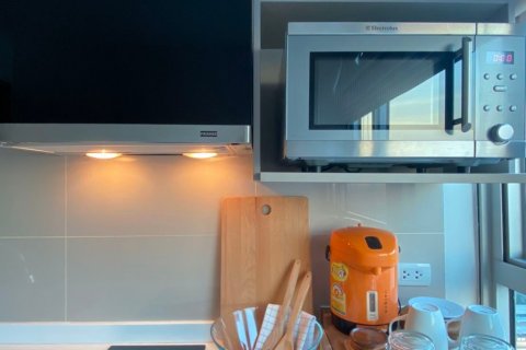 Condo in Khlong Toei, Bangkok, Thailand, 1 bedroom  № 76415 - photo 20
