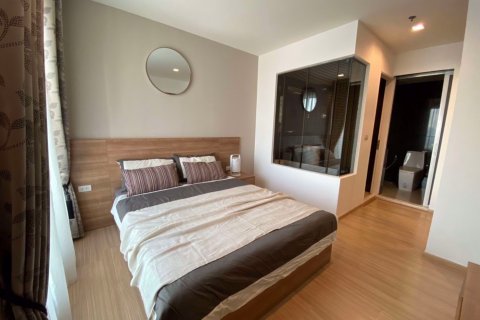 Condo in Khlong Toei, Bangkok, Thailand, 1 bedroom  № 76415 - photo 13
