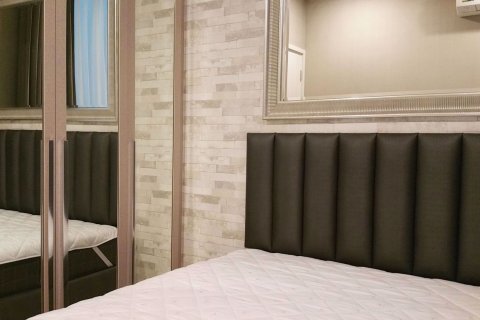 Condominio de 2 dormitorios en Huai Khwang, Bangkok, Tailandia № 76409 - foto 6