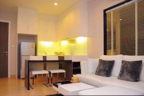 Condo à Khlong San, Bangkok, Thaïlande, 1 chambre  № 76411