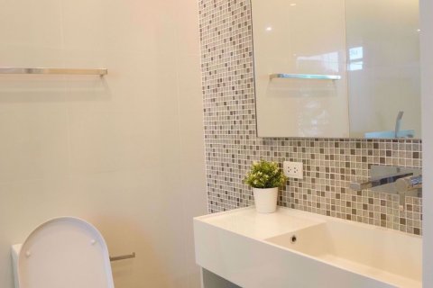Condominio de 1 dormitorio en Watthana, Bangkok, Tailandia № 76412 - foto 8