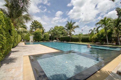 Casa de 3 dormitorios en Hua Hin, Tailandia № 125307 - foto 3