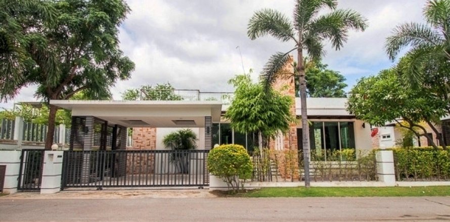 Casa de 3 dormitorios en Hua Hin, Tailandia № 125307