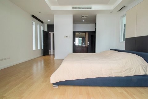 Casa de 3 dormitorios en Hua Hin, Tailandia № 125307 - foto 12