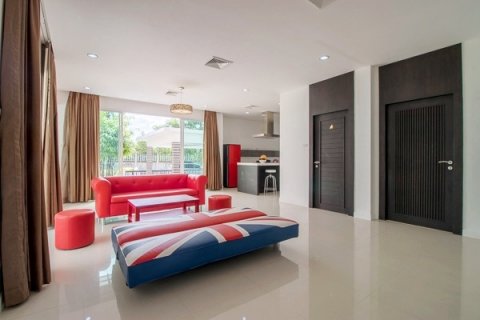 Casa de 3 dormitorios en Hua Hin, Tailandia № 125307 - foto 6