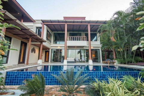 Casa de 4 dormitorios en Hua Hin, Tailandia № 125305 - foto 2