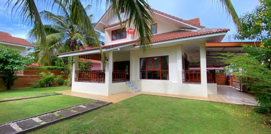Casa de 3 dormitorios en Hua Hin, Tailandia № 125330