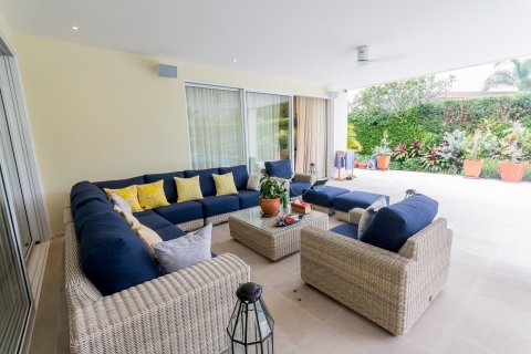 Casa de 3 dormitorios en Hua Hin, Tailandia № 125304 - foto 9