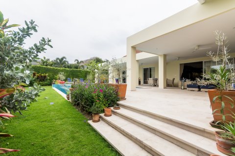Casa de 3 dormitorios en Hua Hin, Tailandia № 125304 - foto 4