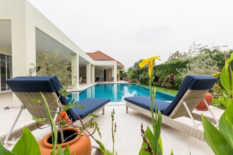 Casa de 3 dormitorios en Hua Hin, Tailandia № 125304 - foto 8