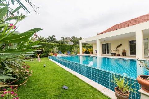 Casa de 3 dormitorios en Hua Hin, Tailandia № 125304 - foto 3