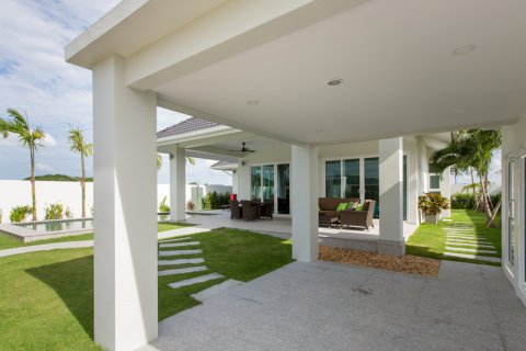Casa de 3 dormitorios en Hua Hin, Tailandia № 125299 - foto 6