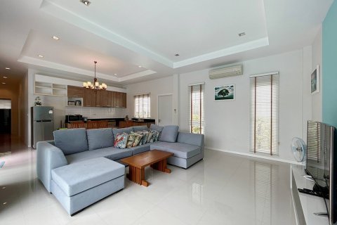 Casa de 3 dormitorios en Hua Hin, Tailandia № 125289 - foto 13