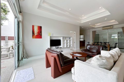 Casa de 3 dormitorios en Hua Hin, Tailandia № 125290 - foto 12