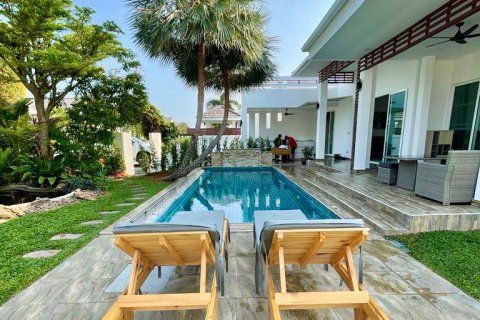 Casa de 3 dormitorios en Hua Hin, Tailandia № 125288 - foto 2