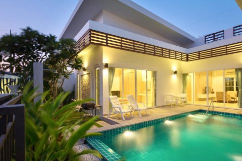Casa de 2 dormitorios en Hua Hin, Tailandia № 125291 - foto 7