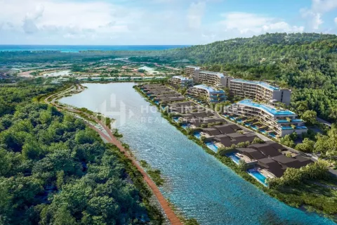 Haus in Phuket, Thailand 4 Schlafzimmer № 130925