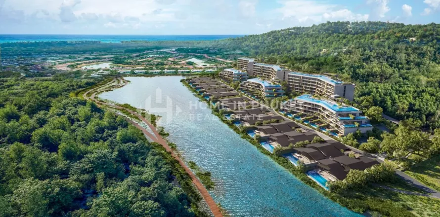 Casa de 4 dormitorios en Phuket, Tailandia № 130925